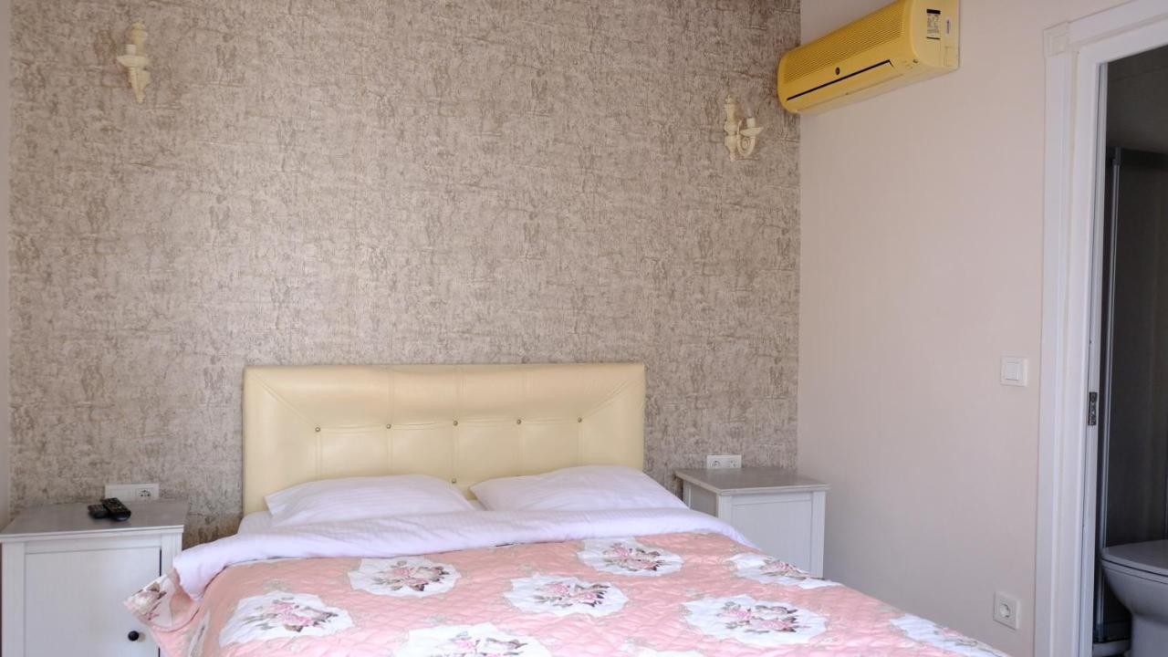Nizam Butik Otel Bueyuekada Adalar Esterno foto