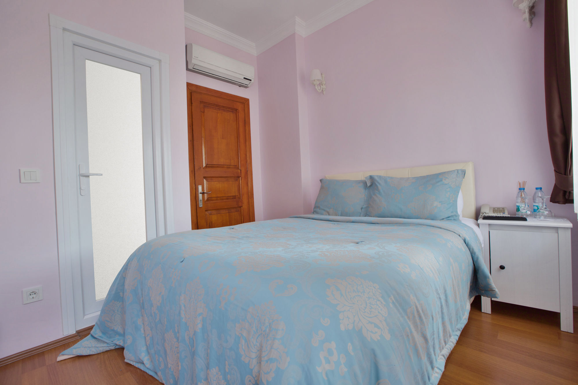 Nizam Butik Otel Bueyuekada Adalar Esterno foto